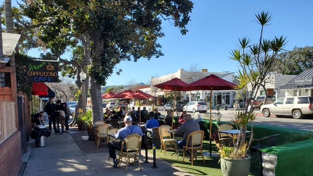 Al Fresco Dining